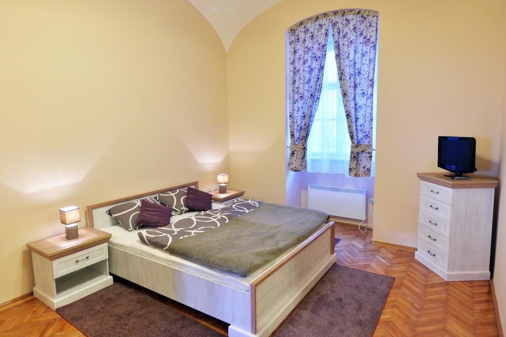Foter Apartman Eger Exteriér fotografie